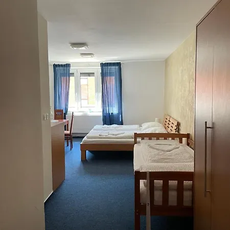 Guest house Mikulov Inn - Hotel Zeme 3*