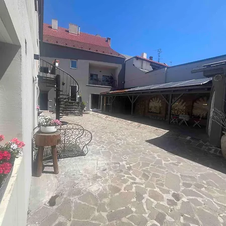 Affittacamere Ve Dvoře Mikulov
