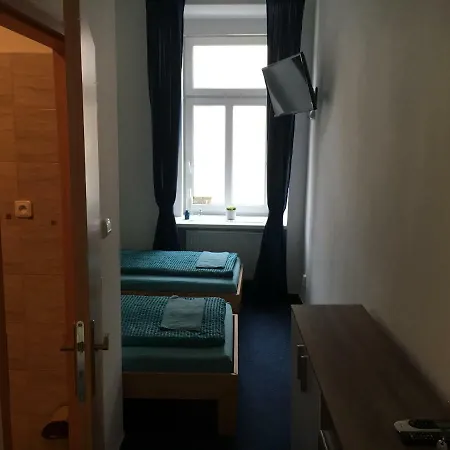 Guest house Mikulov Inn - Hotel Zeme 3*